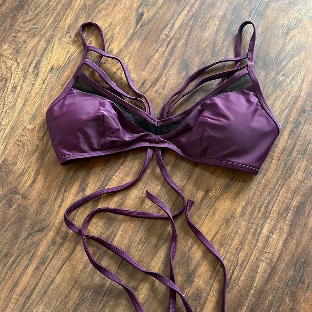 Beautiful purple bikini top!